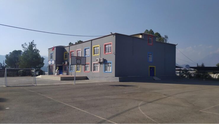 Mersin’de Okulda Dehşet: Ortaokul Öğrencisi Müdürünü Tüfekle Vurdu