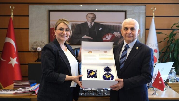 Yalova Altınova’da Mervan Gül Ziyareti: Yerel Hizmetler Masaya Yatırıldı