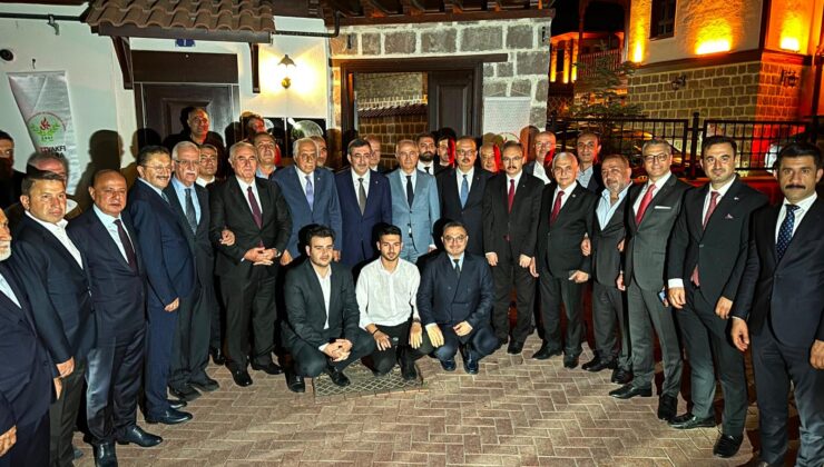 Ankara’da Siirt İçin Tarihi Buluşma! Devlet Zirvesi ve İş Dünyasından Güçlü Yatırım Mesajı