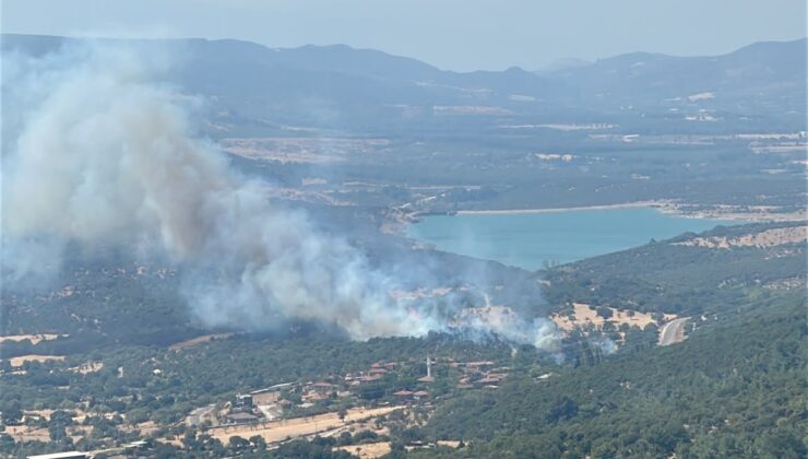 Çanakkale’de Kırsal Alandaki Yangın Ormana Sıçramadan Söndürüldü